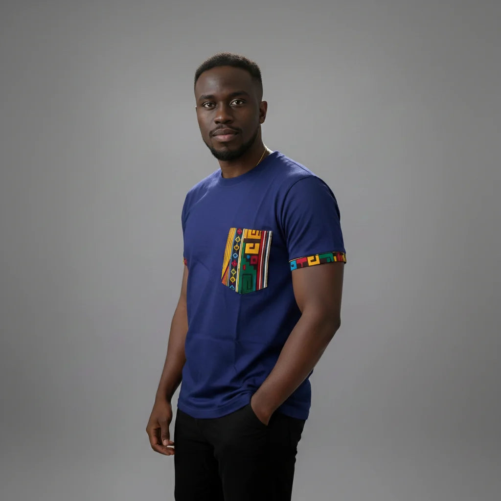 Unisex crewneck t-shirt with African print - blue pocket